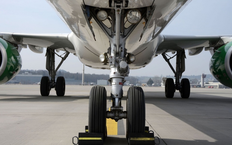 Újabb sztrájkot hirdetett a Lufthansa légiutas-kísérőinek szakszervezete