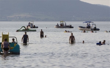 Belefulladt egy 18 éves fiú a Balatonba