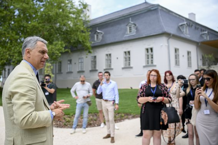 Lázár János: a geszti Tisza-kastély felújítása egy korszak restaurációját jelenti