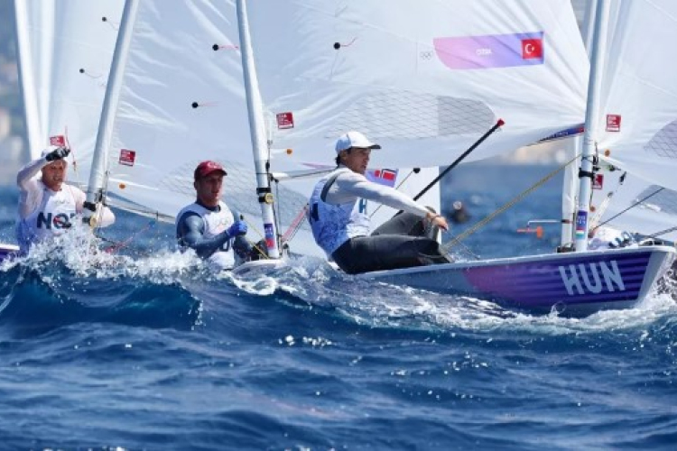 Vadnai Jonatán közel járt a dobogóhoz, Losonczi a bronzért birkózik